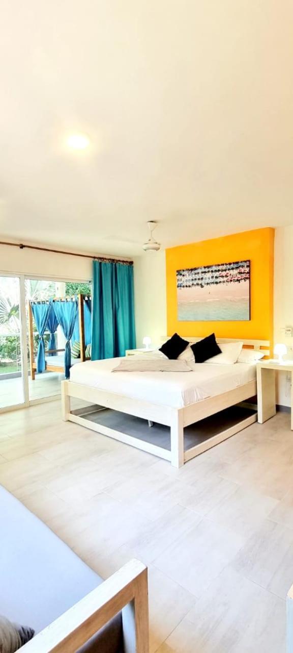 Blue Mango Beach Hotel Guachaca Екстер'єр фото