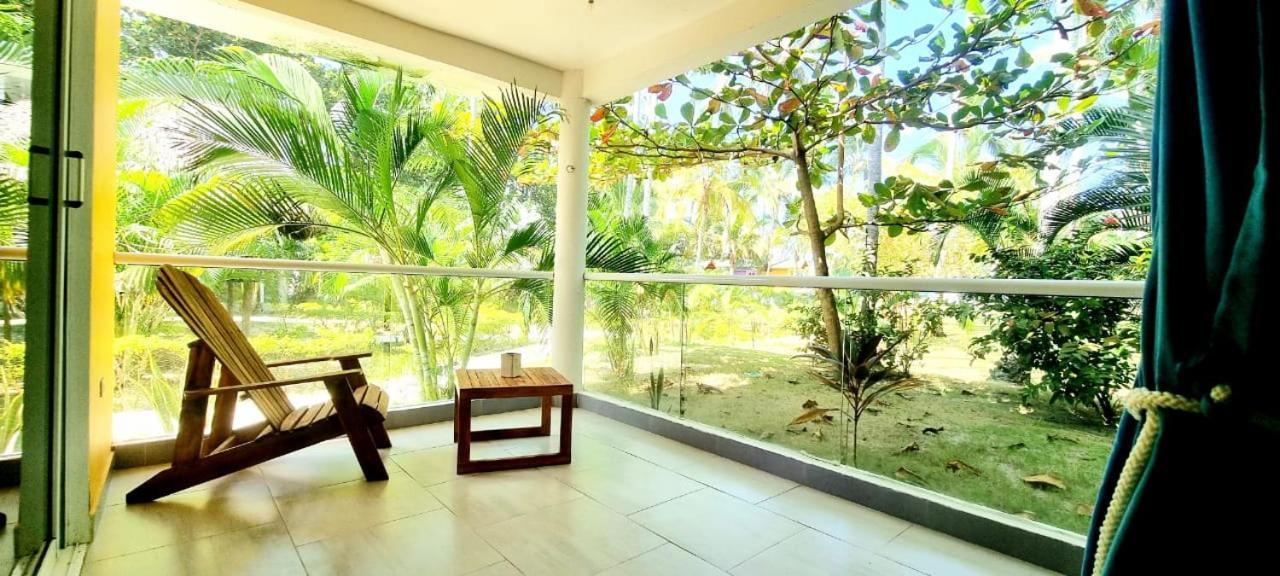 Blue Mango Beach Hotel Guachaca Екстер'єр фото