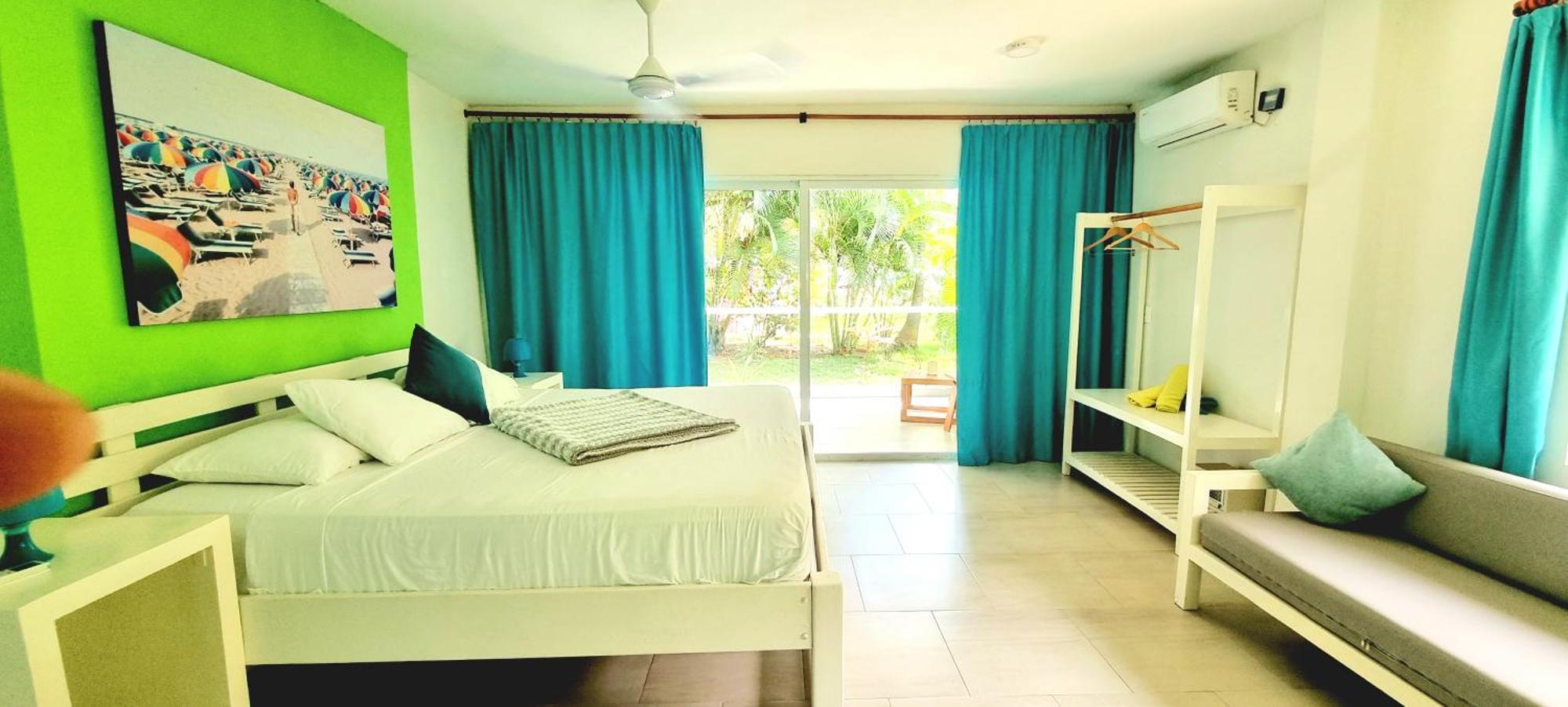 Blue Mango Beach Hotel Guachaca Екстер'єр фото