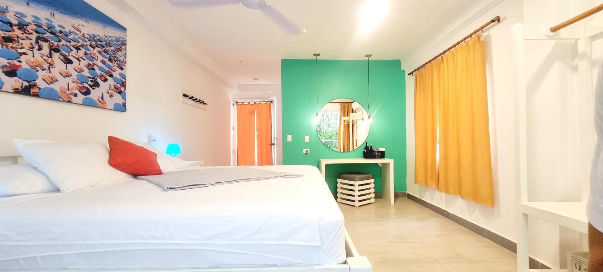 Blue Mango Beach Hotel Guachaca Екстер'єр фото